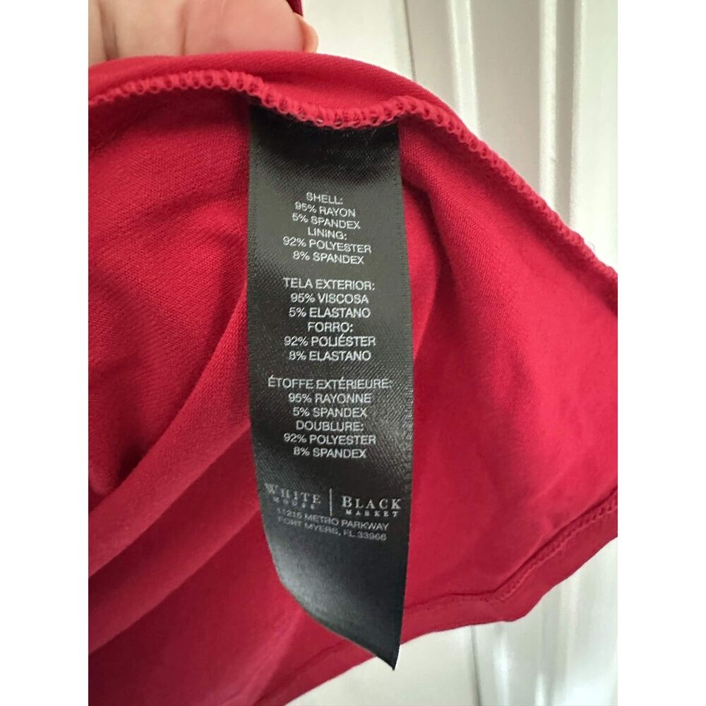 White House Black Market Classic Red Pleated Keyhole Top Silver Hardware Small - Picture 6 of 6